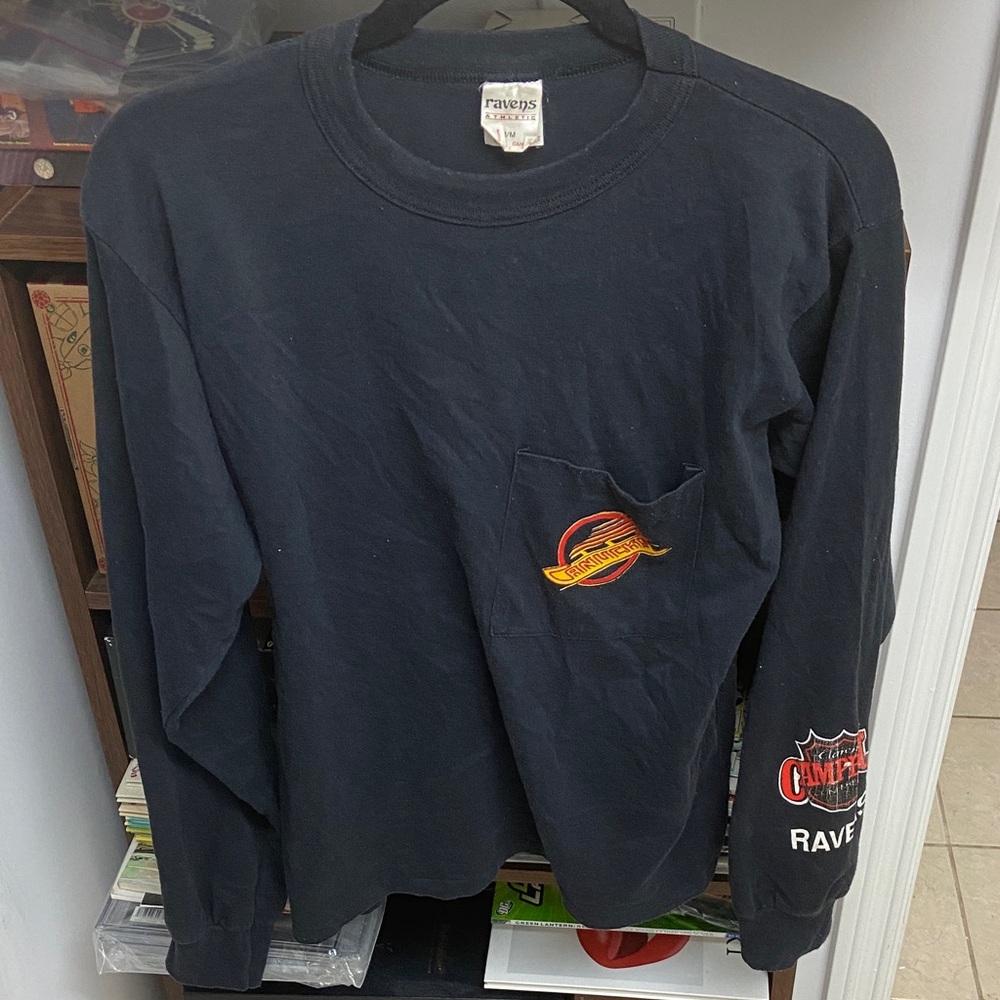 Vintage 90’s Logo NHL Vancouver Canucks Black Long Sleeve Shirt
